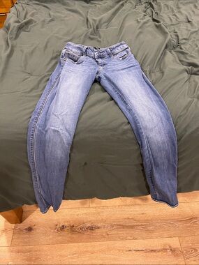 1822 Denim Women’s Skinny Jeans in Light Blue Fade